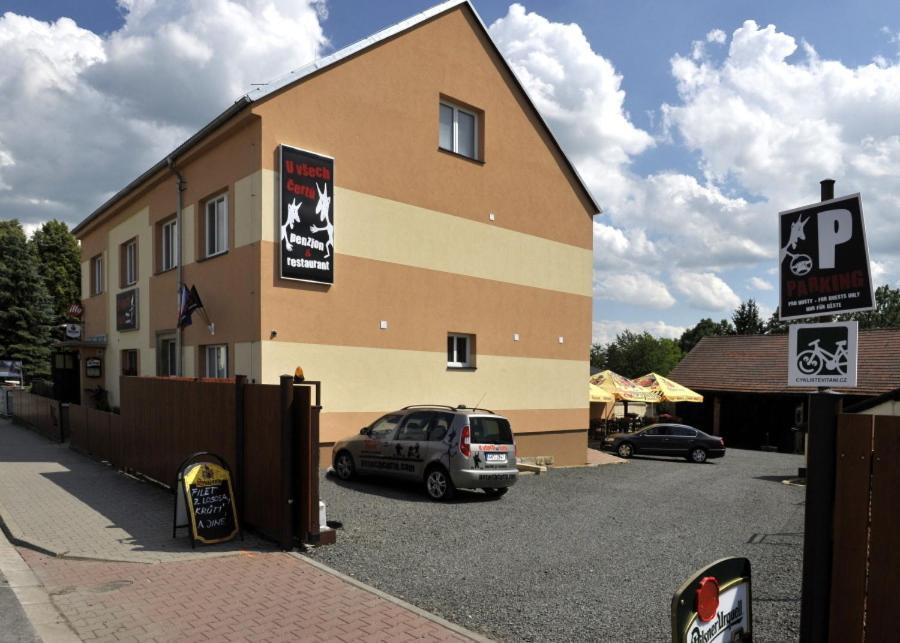 Pension U Vsech Certu Йичин Экстерьер фото